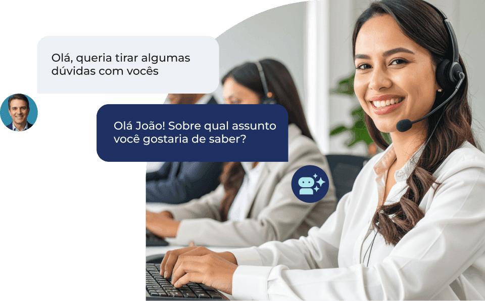 atendimento-automatizado-ia-agentes-virtuais Fotografia de uma atendente sorrindo com headset, acompanhada de balões de chat demonstrando a inteligência artificial da Tactium iniciando o atendimento de forma automática.
